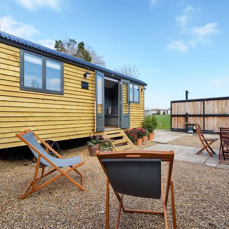 Pass The Keys Whitstable Shepherds Hut Minutes From The Harbour 외부 사진