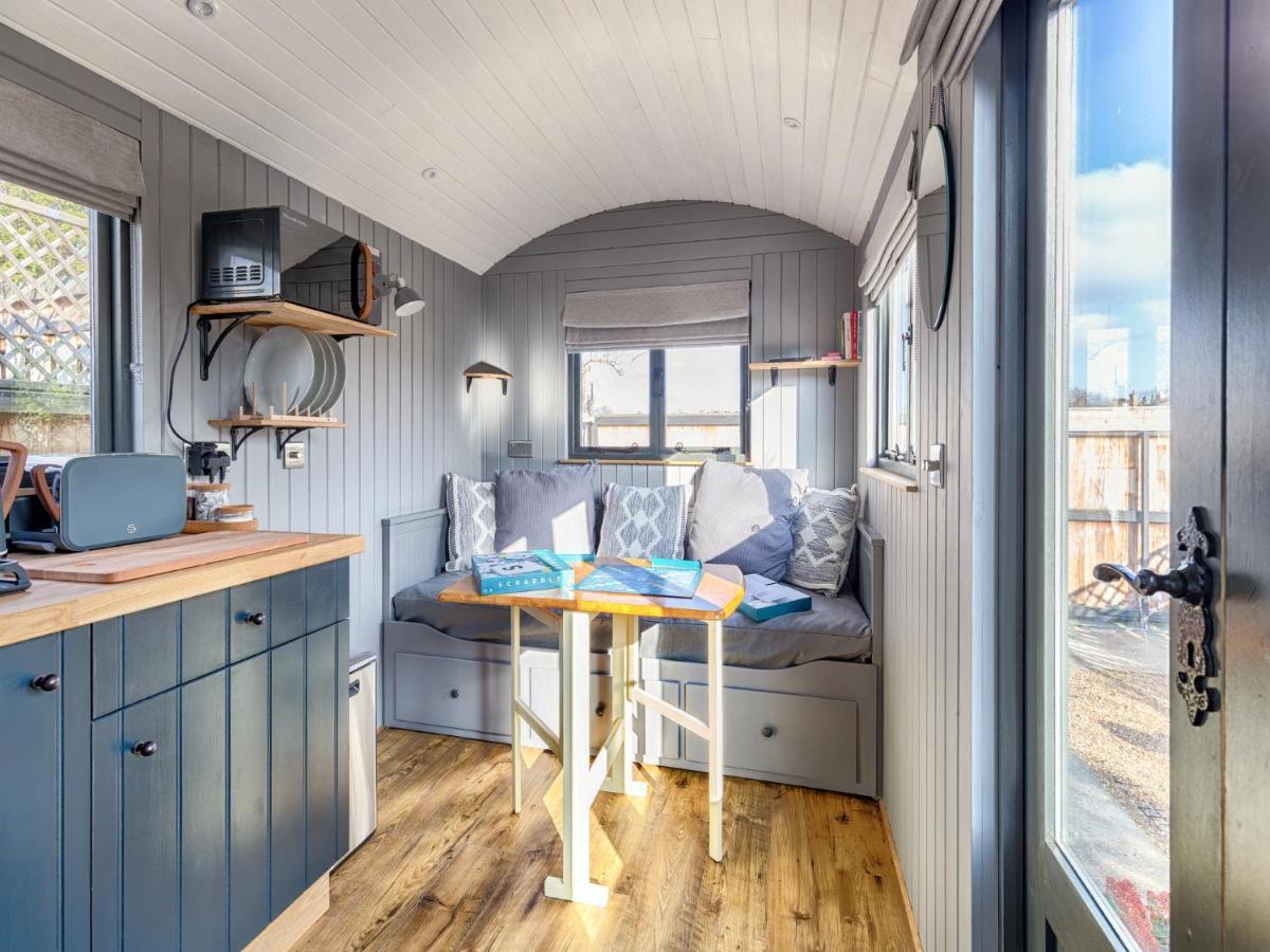 Pass The Keys Whitstable Shepherds Hut Minutes From The Harbour 외부 사진