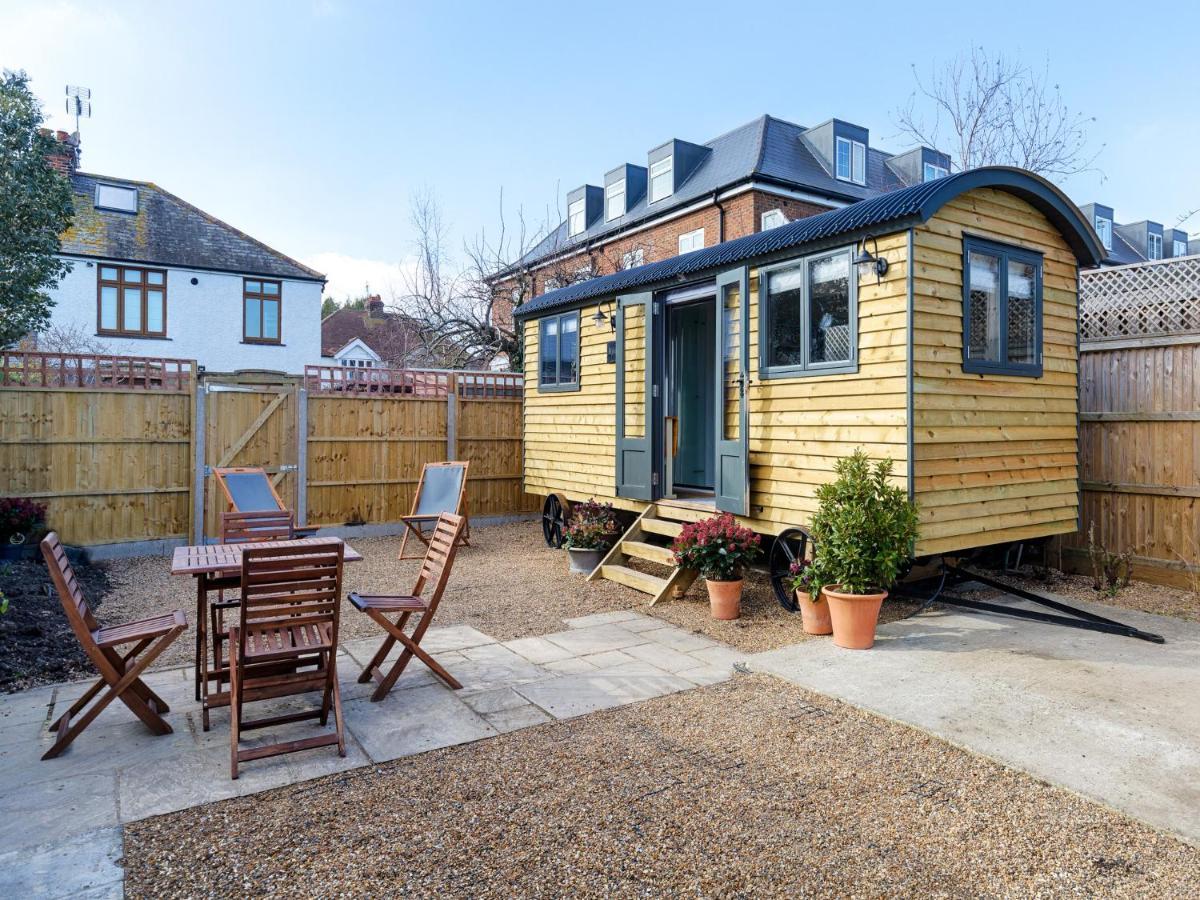 Pass The Keys Whitstable Shepherds Hut Minutes From The Harbour 외부 사진