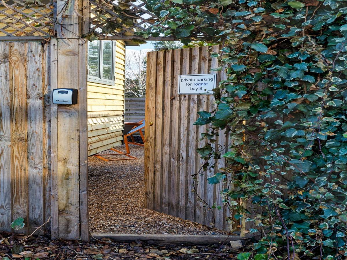 Pass The Keys Whitstable Shepherds Hut Minutes From The Harbour 외부 사진